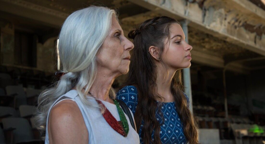 "Guerra de Algodão" mostra relação entre avó e neta