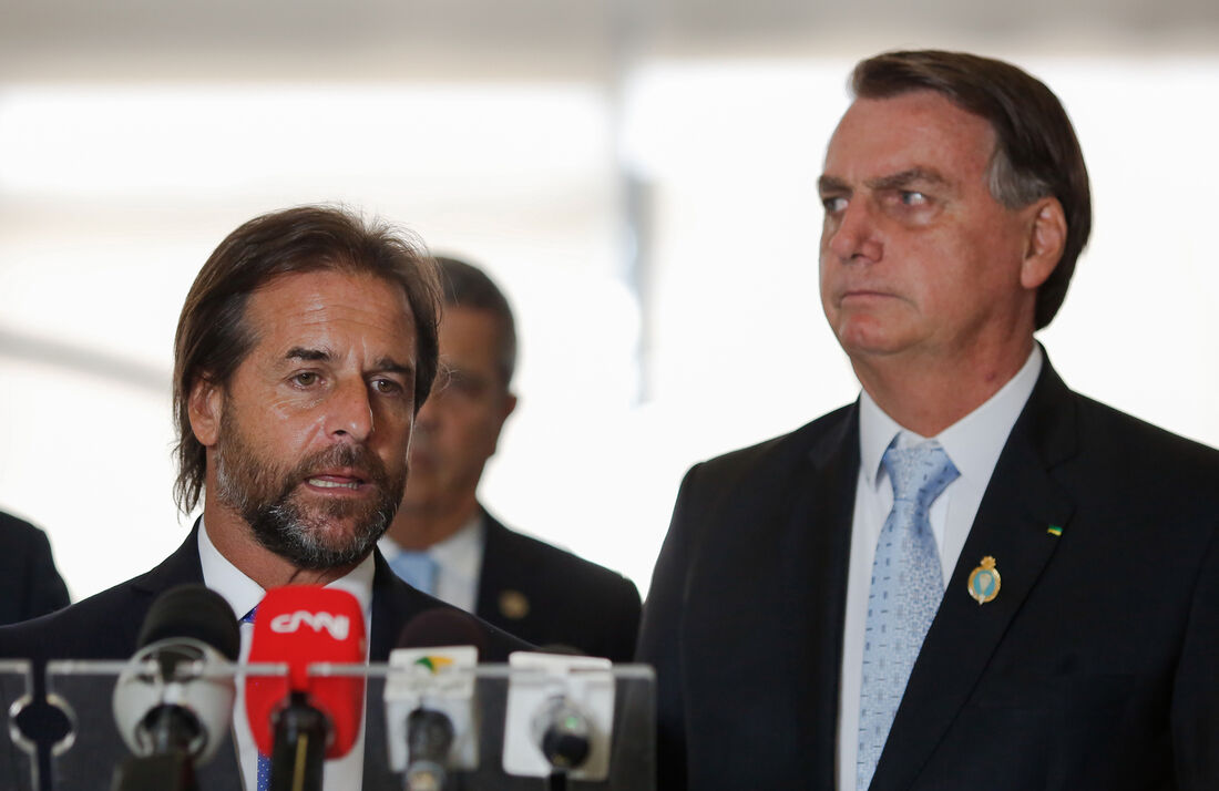 O presidente Jair Bolsonaro (sem partido) e o líder do Uruguai, Luis Lacalle Pou