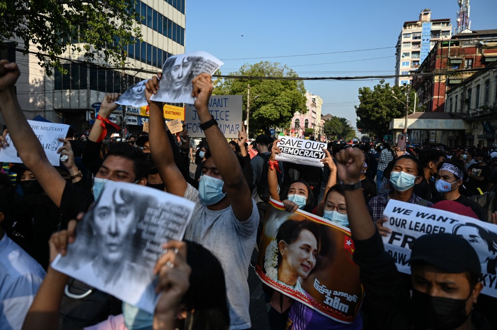 Manifestação em Myanmar