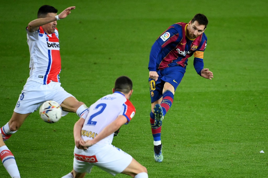 Lionel Messi marcou dois na goleada do Barcelona sobre o Alavés por 5 a 1