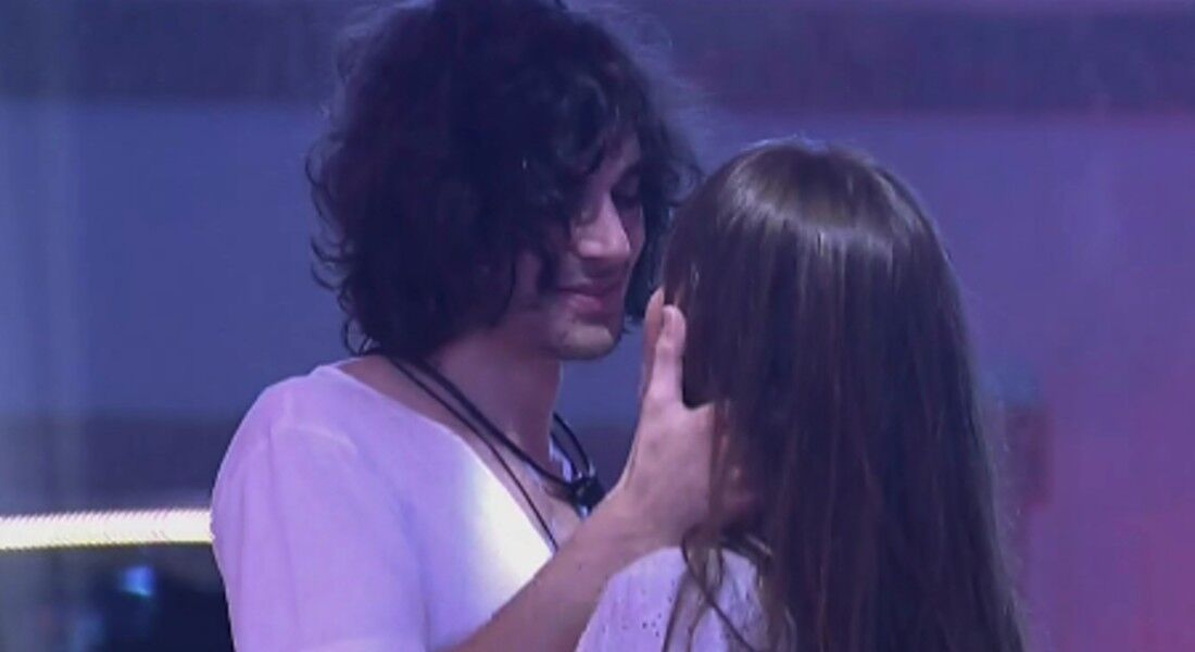 Thaís e Fiuk: primeiro casal no BBB 21, seguidos por Karol ...