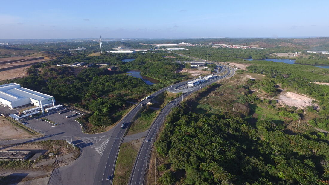 Via pedagiada dá acesso ao Litoral Sul