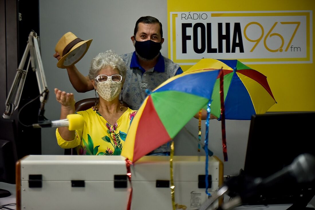 Patrícia Breda e Jota Batista, da Rádio Folha