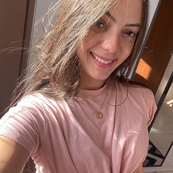 Dentista Emelly Nayane da Silva, 24