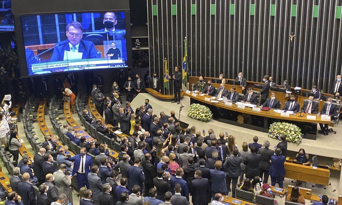 Jair Bolsonaro durante sessão solene de abertura do ano legislativo