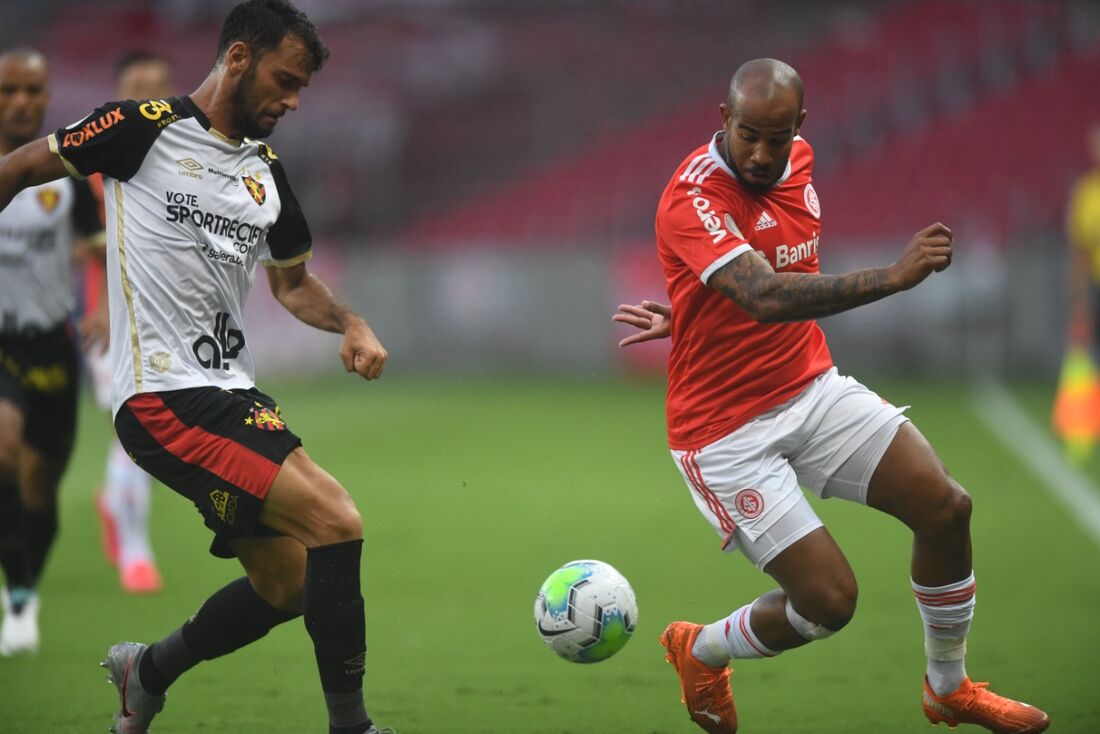 Patrick, do Internacional, em jogo do Inter contra o Sport