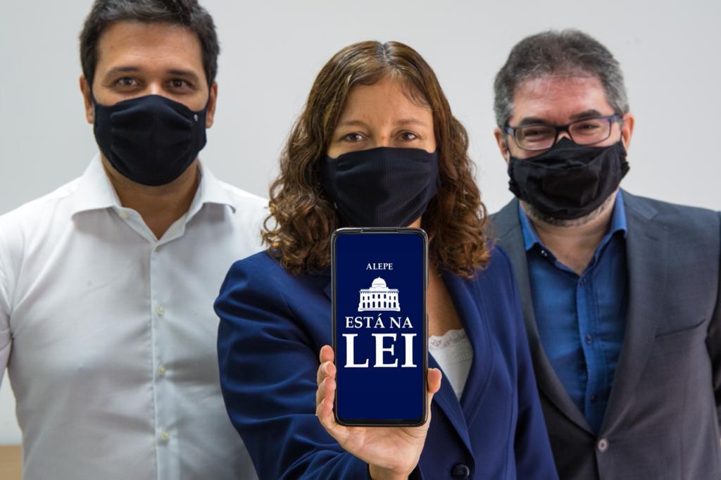 Alepe lança aplicativo "Está na Lei"