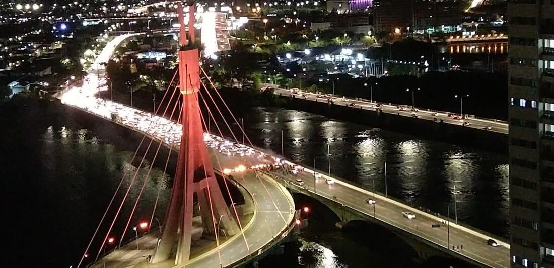 Protesto na Ponte Paulo Guerra