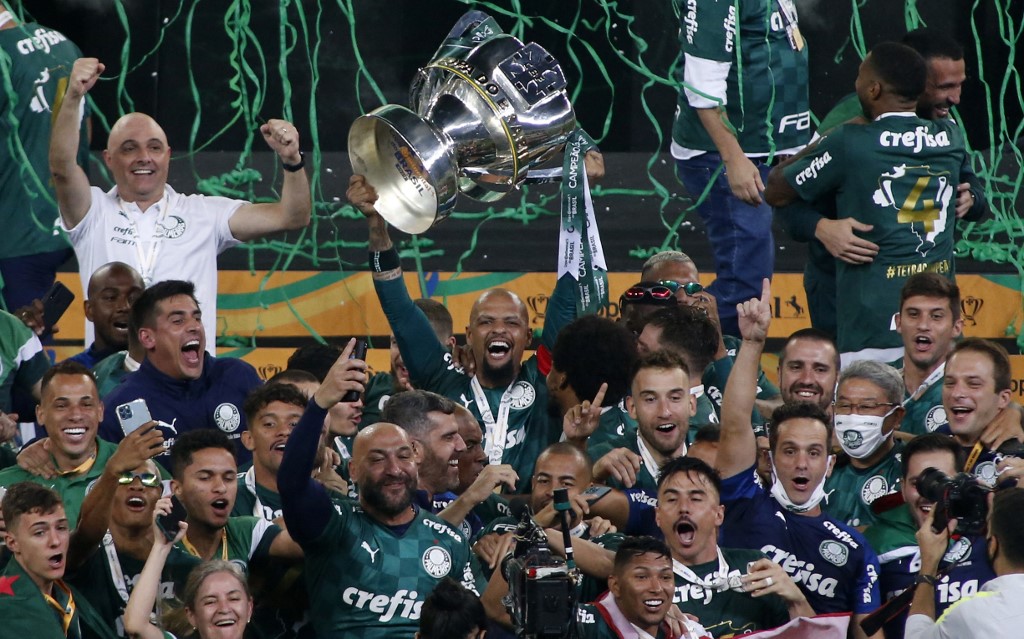 Jogadores do Palmeiras celebram o título da Copa do Brasil