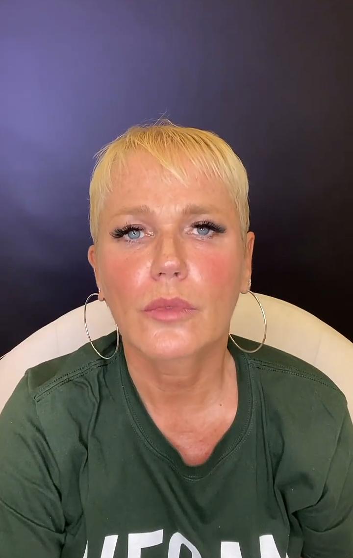 Xuxa participou da live da Alerj para falar sobre testes de cosméticos feitos em bichos