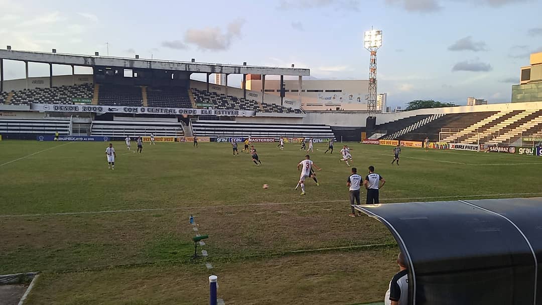 Central e Santa ficaram no empate no Lacerdão