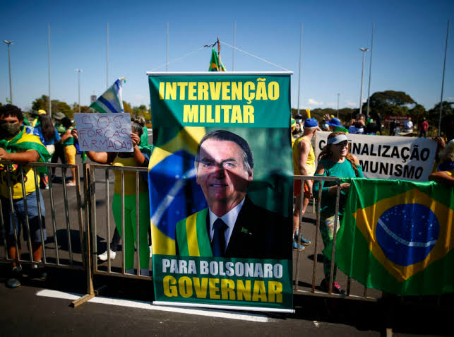 Manifestações em capitais do país celebraram nesta quarta-feira (1&ordm;) o golpe militar de 1964 