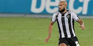 José Welison atualmente defende o Botafogo