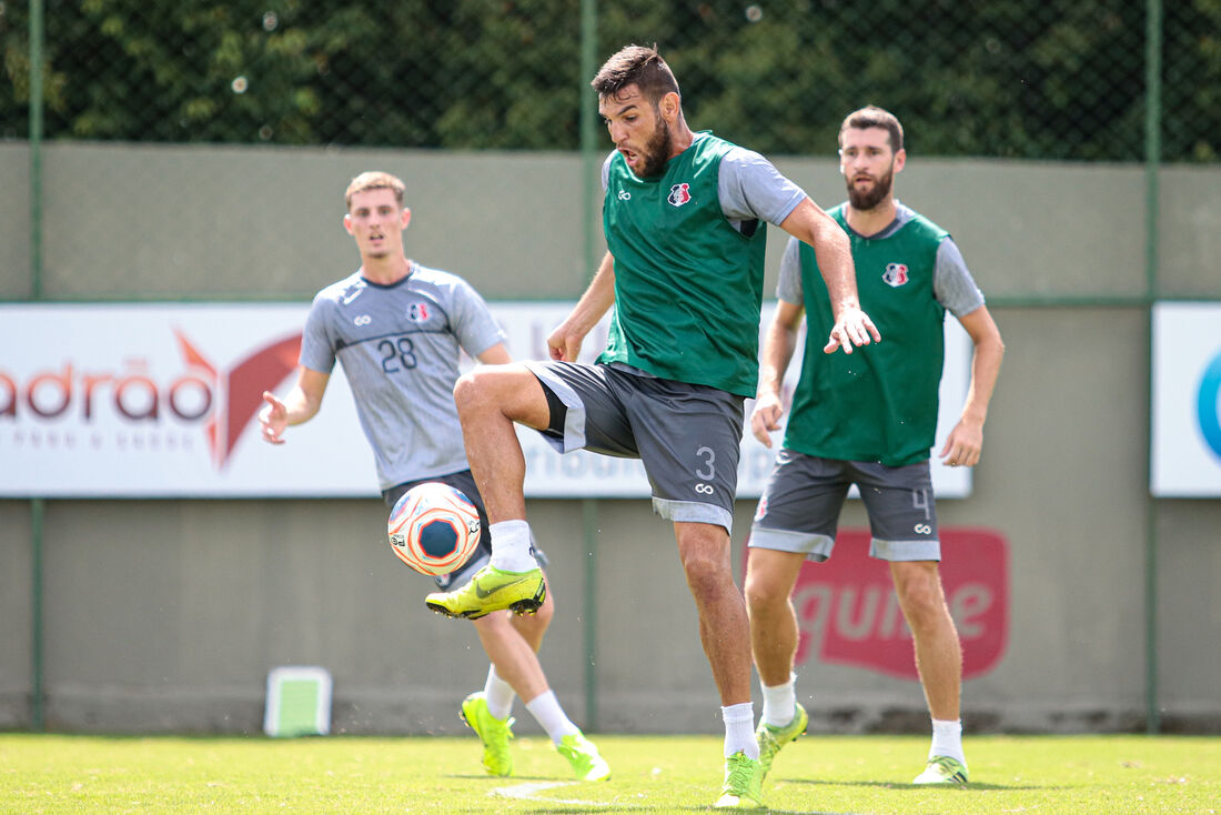 Treino no CT Ninho das Cobras