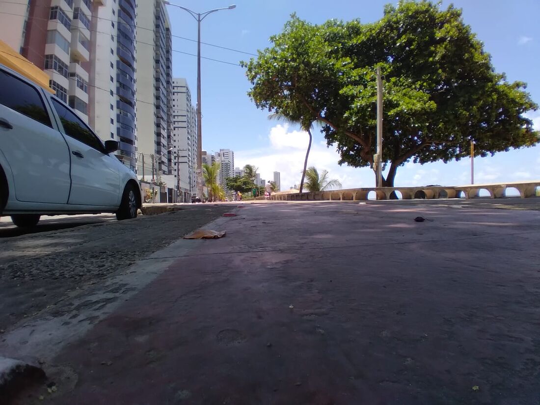 Na praia de Bairro Novo, a movimentação de pessoas era baixa