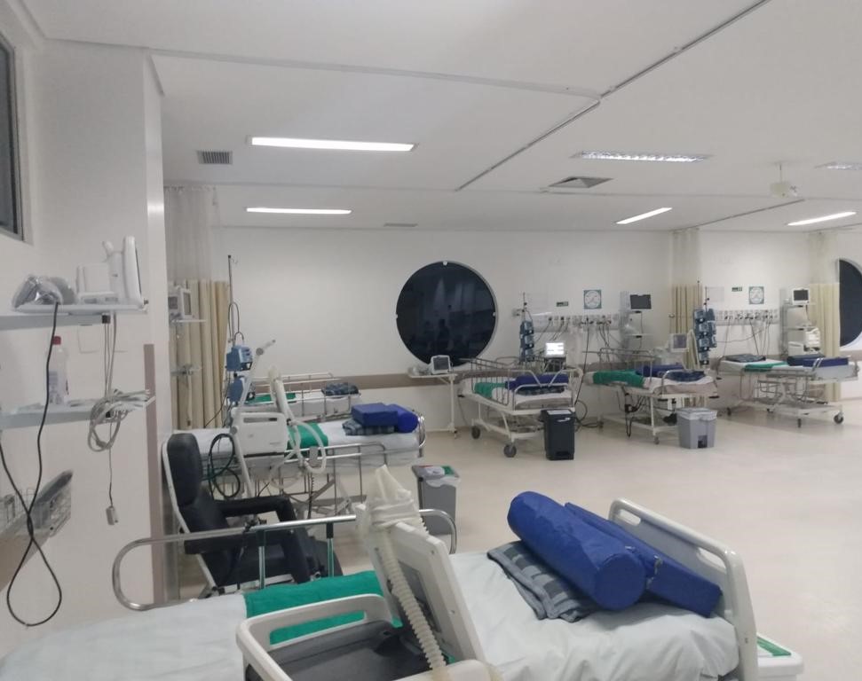 Recife abre 10 novos leitos de UTI para Covid-19 no Hospital Evangélico -  Folha PE