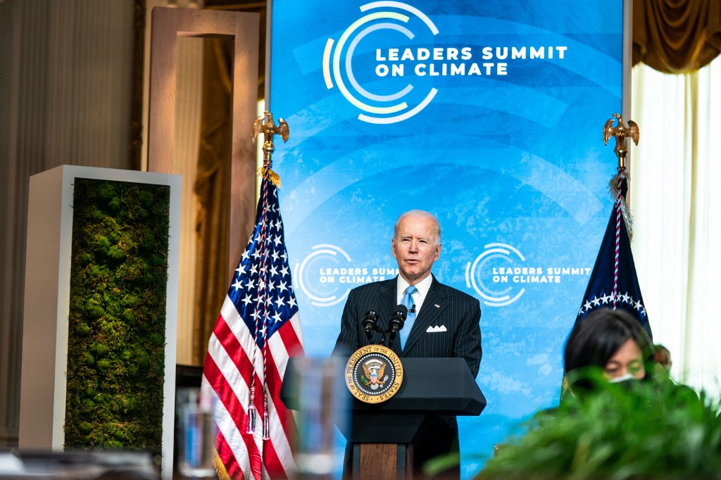 Presidente Joe Biden em último dia da Cúpula do Clima