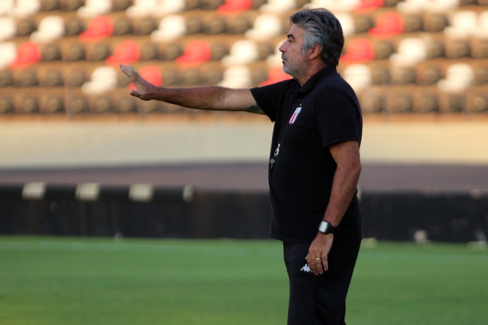 Alexandre Gallo, novo técnico do Santa Cruz