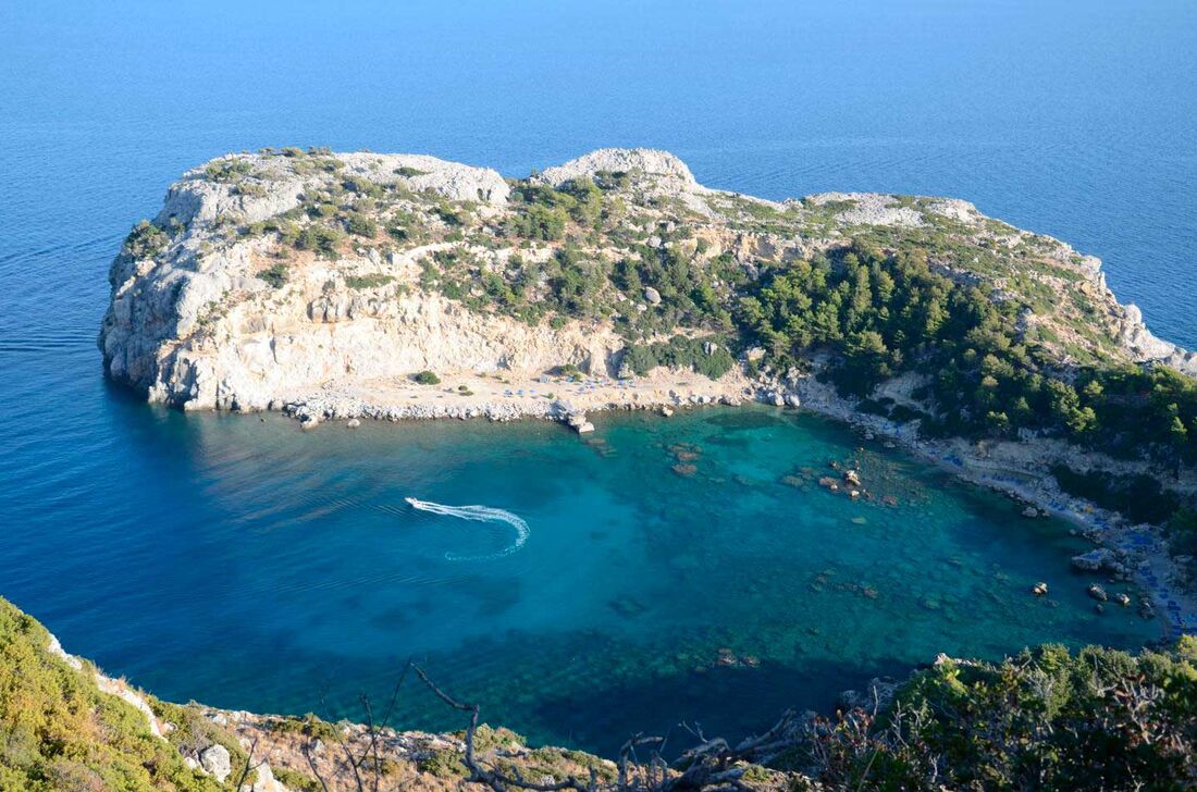 Praia de Ladiko, na Grécia