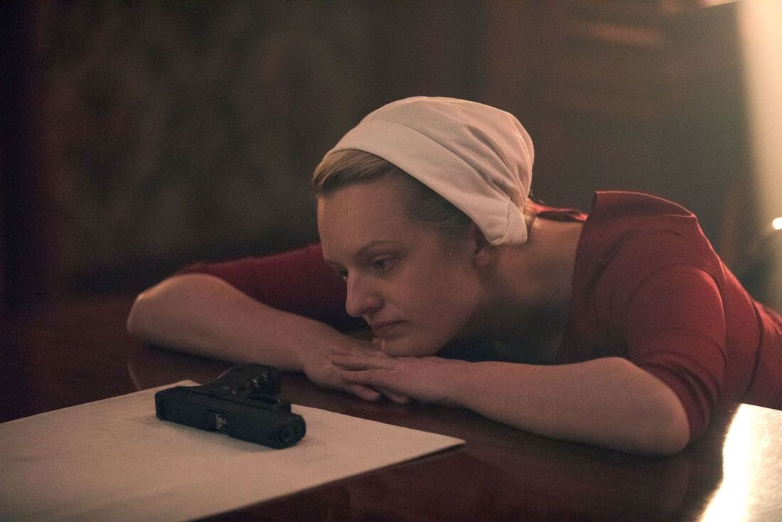 Em "The Handmaid's Tale", June (Elisabeth Moss) precisa lidar com as consequências de ter salvo crianças de Gilead