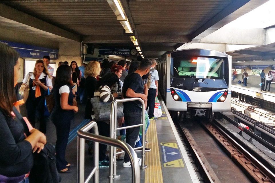 Seguranças afirmaram que ouviram gritos vindo plataforma inferior, no sentido Jabaquara (zona sul)