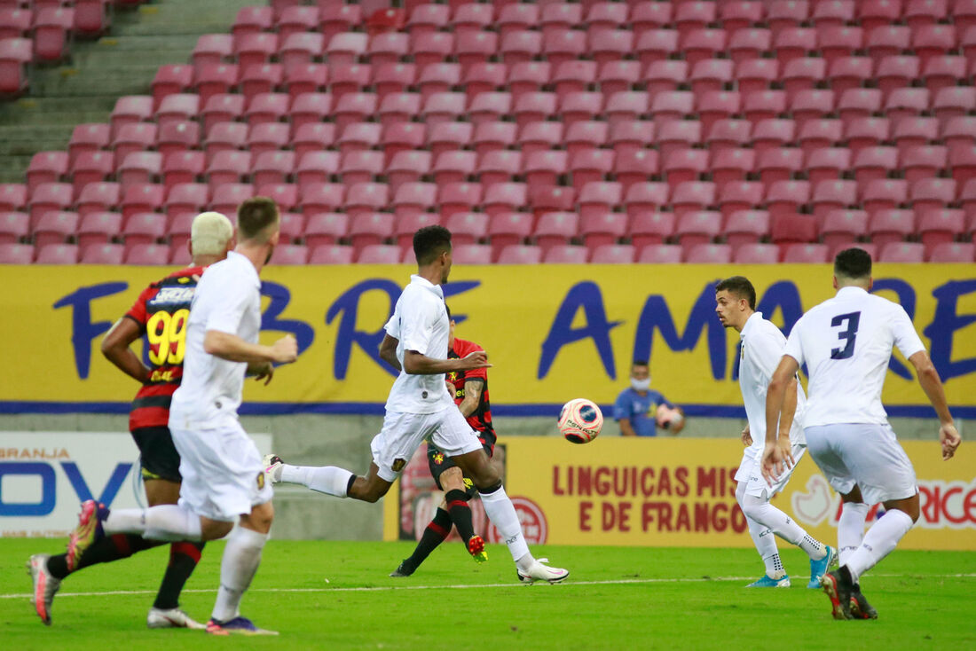 No último sábado, duelo entre Retrô e Sport também contou com arbitragem de outro Estado