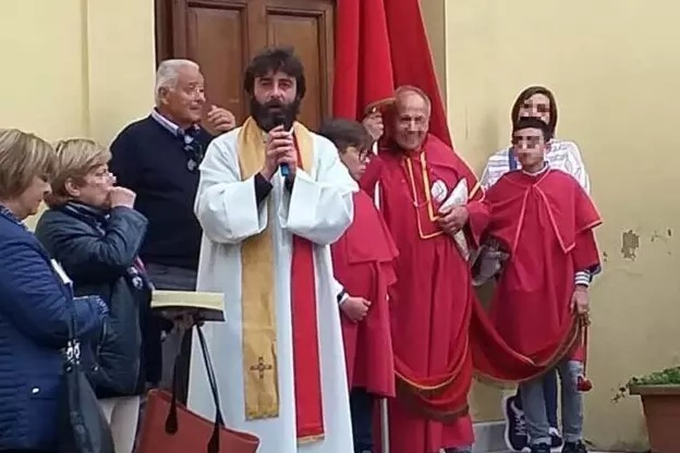 Padre Riccardo Ceccobelli