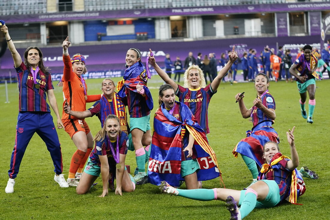 Barcelona goleia o Chelsea e conquista sua 1ª Liga dos Campeões feminina