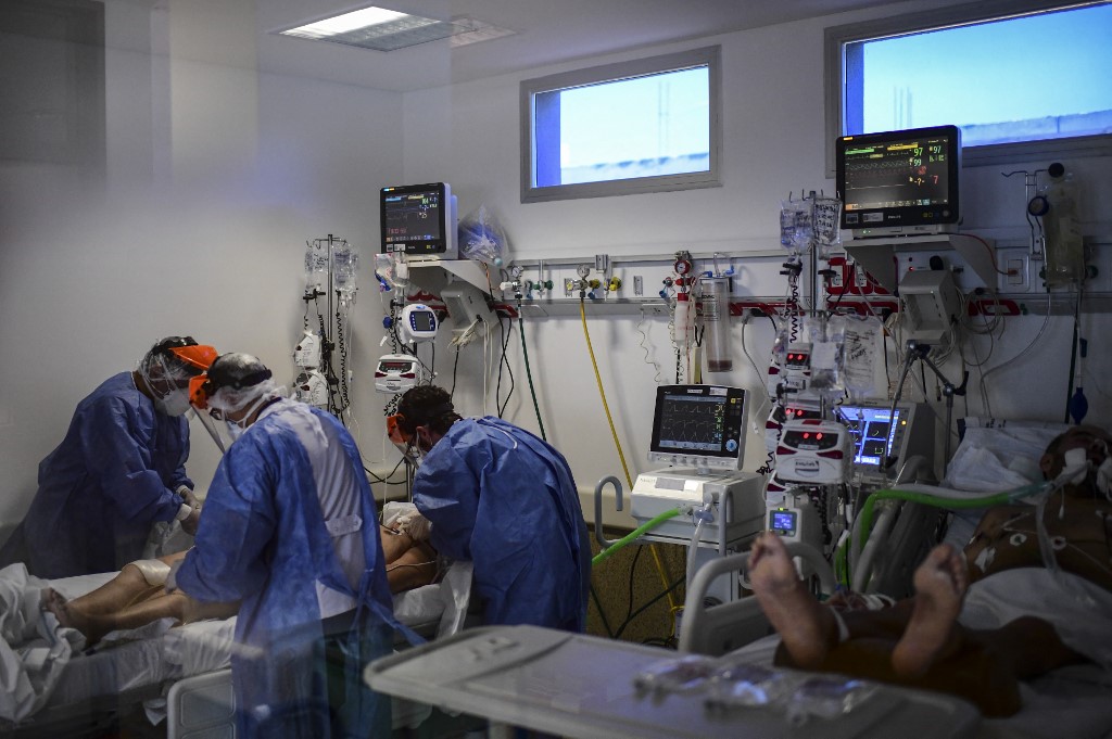 Tratamento de Covid em um hospital na Argentina