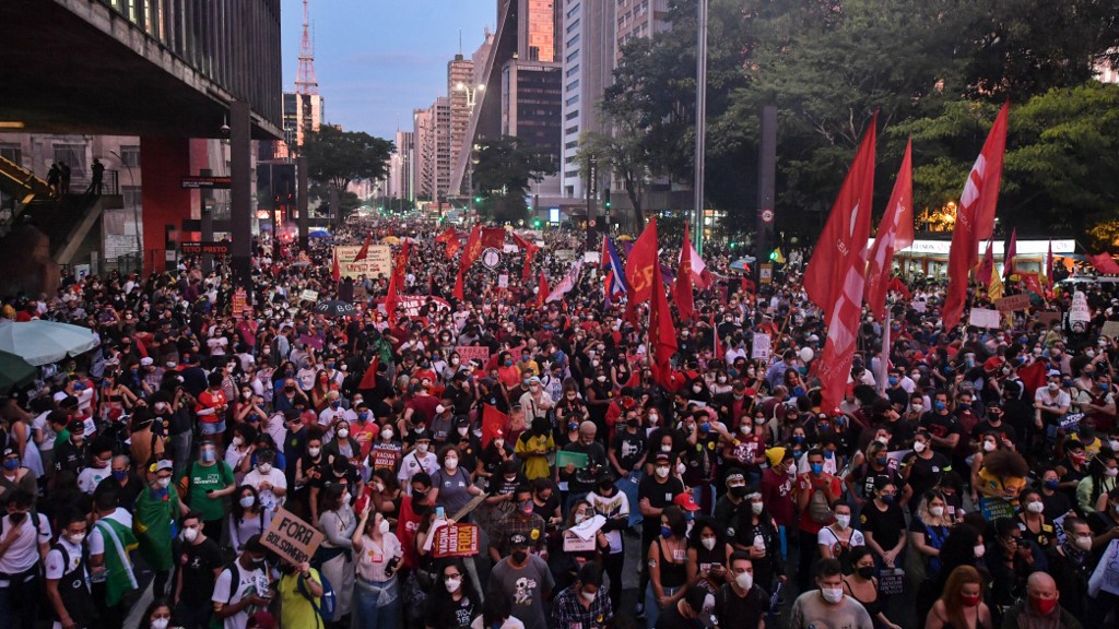 Protesto contra Bolsonaro na avenida Paulista, em São Paulo 