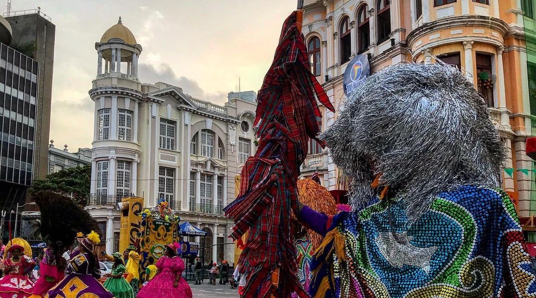 O Maracatu de Baque Virado integra o primeiro programa da série