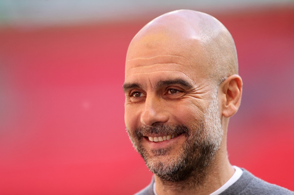 Quem é o brasileiro que está perto da marca de títulos de Pep