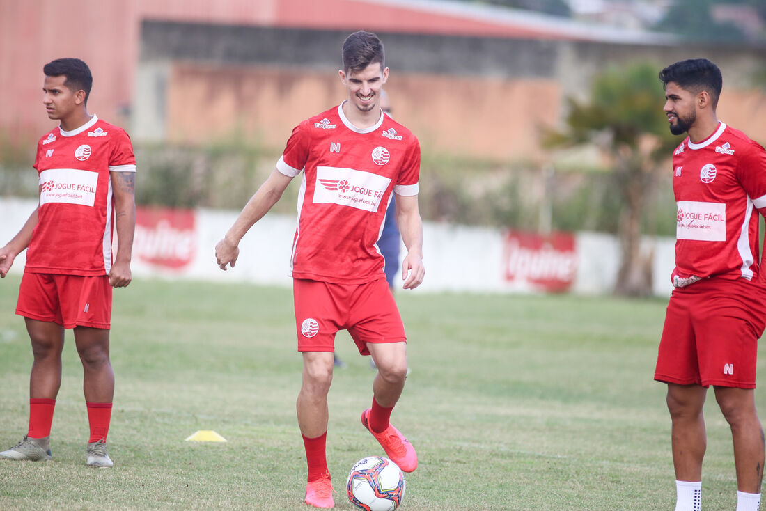 Realização de um sonho, diz Vargas sobre jogar pelo Náutico