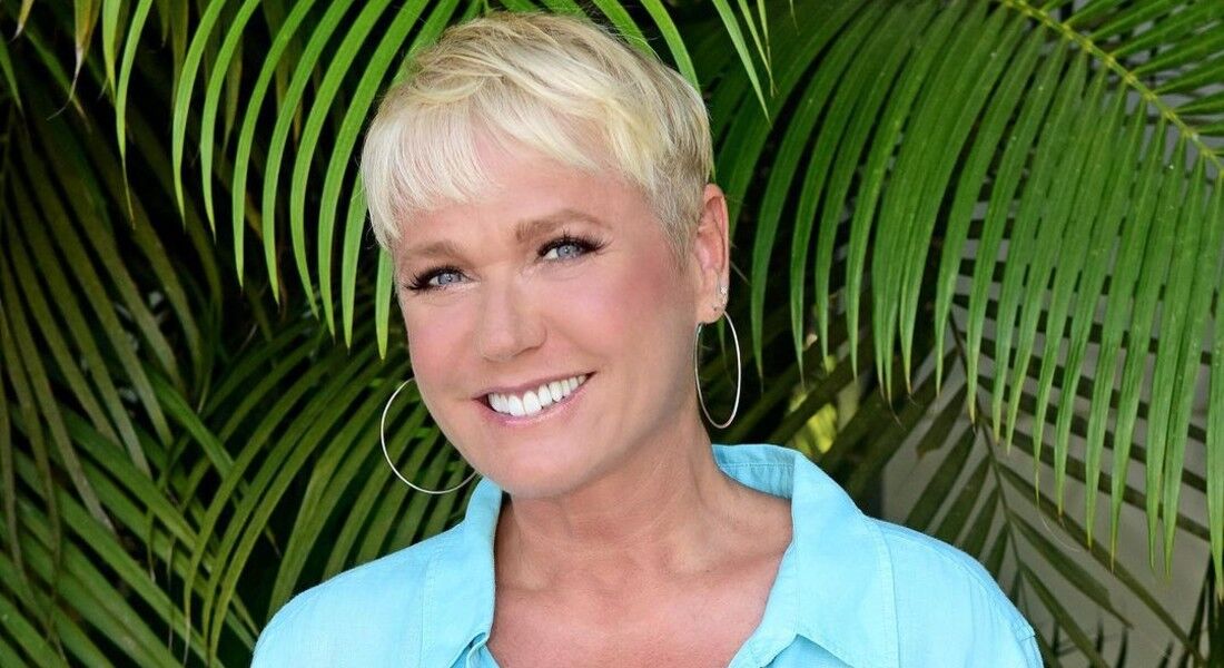 Xuxa assina pedido de impeachment