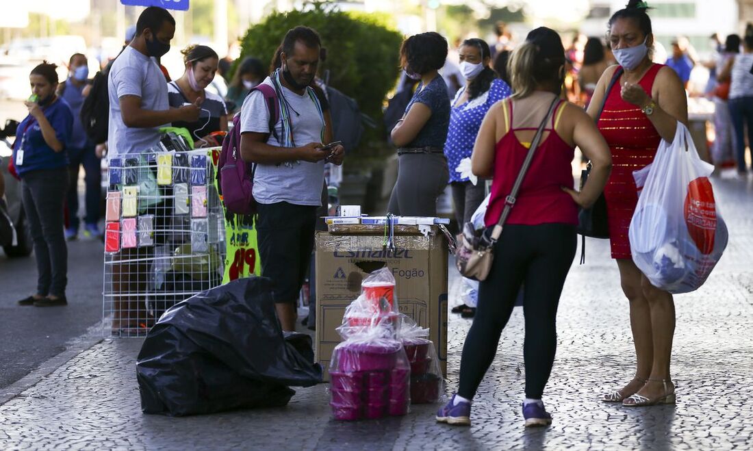 Pandemia segue impactando negativamente o mercado de trabalho no País