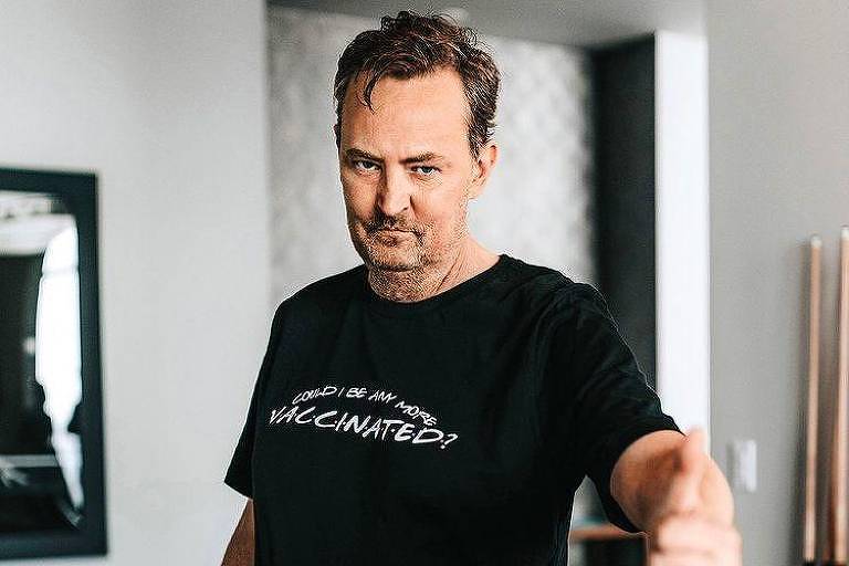 O ator Matthew Perry foi encontrado morto em sua casa em Los Angeles, no dia 28 de outubro de 2023