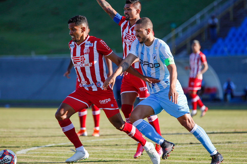 Lances de Londrina x Náutico