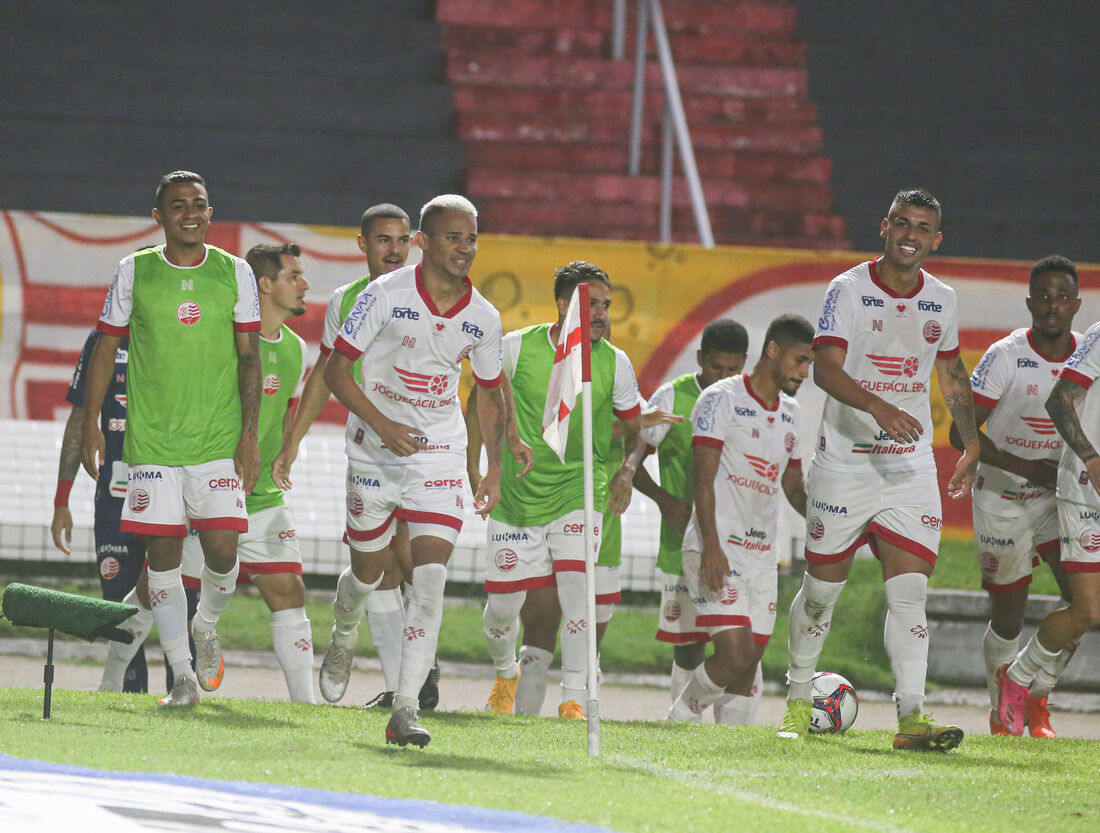 CSA vence no Náutico no estádio Rei Pelé 