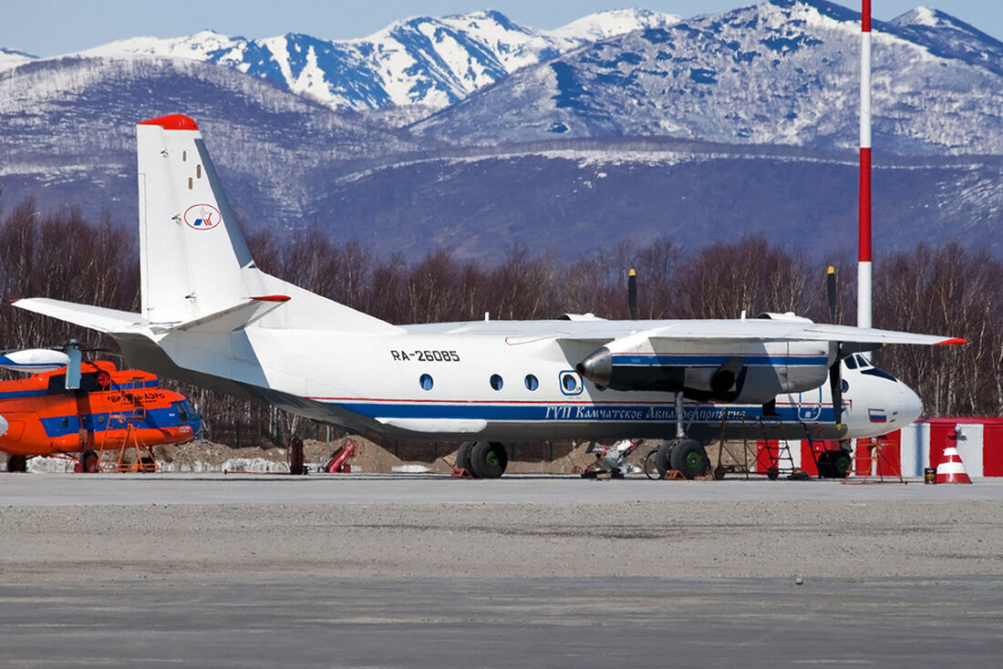 Avião russo Antonov An-26