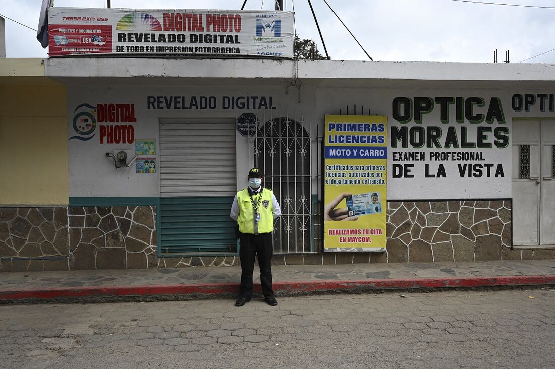 Município ficará cercado até domingo, com a vigilância de policiais e militares