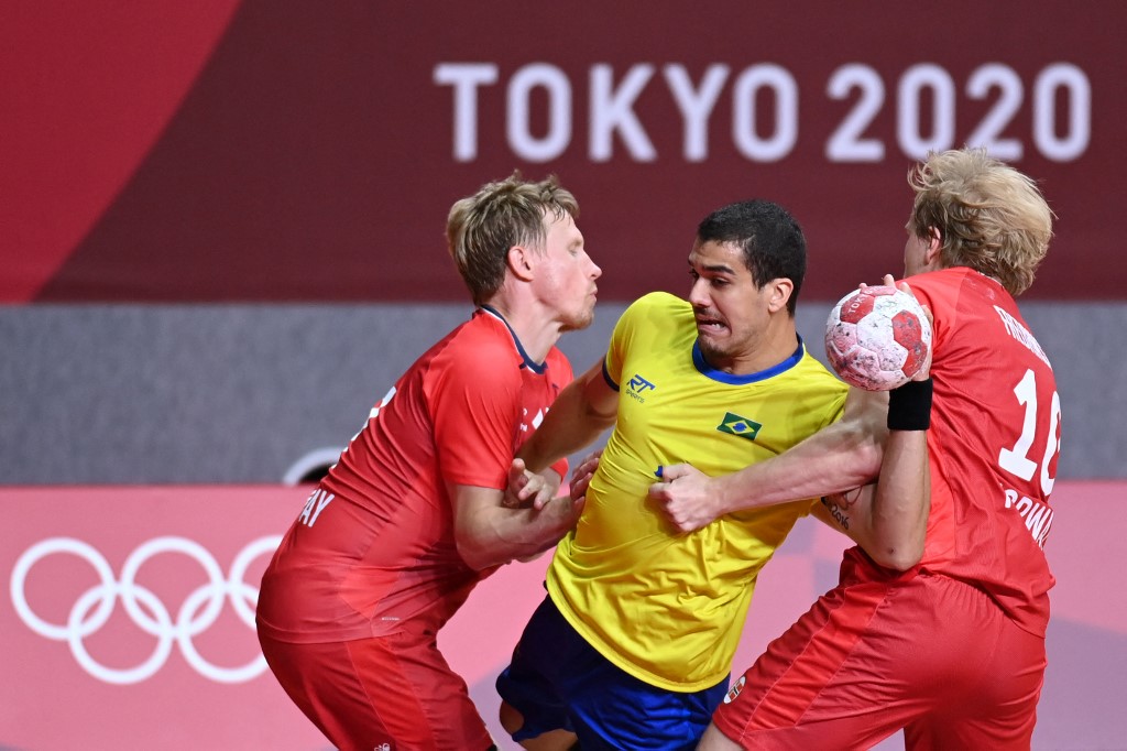 Brasil perdeu para a Noruega na estreia do handebol