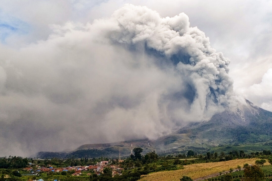 Vulcão Sinabung, na Indonésia