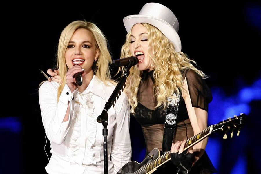 Britney Spears canta no show Madonna em turnê