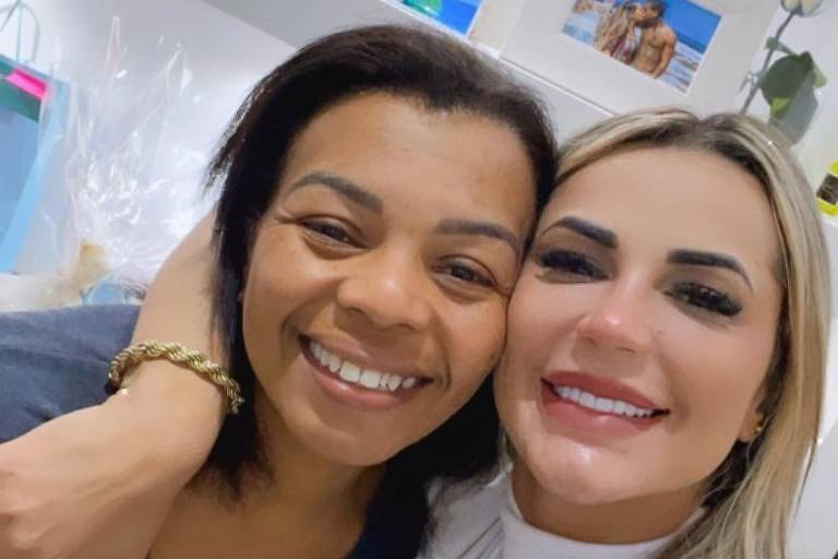 Valquíria Nascimento, mãe de MC Kevin, com a nora, a advogada Deolane Bezerra