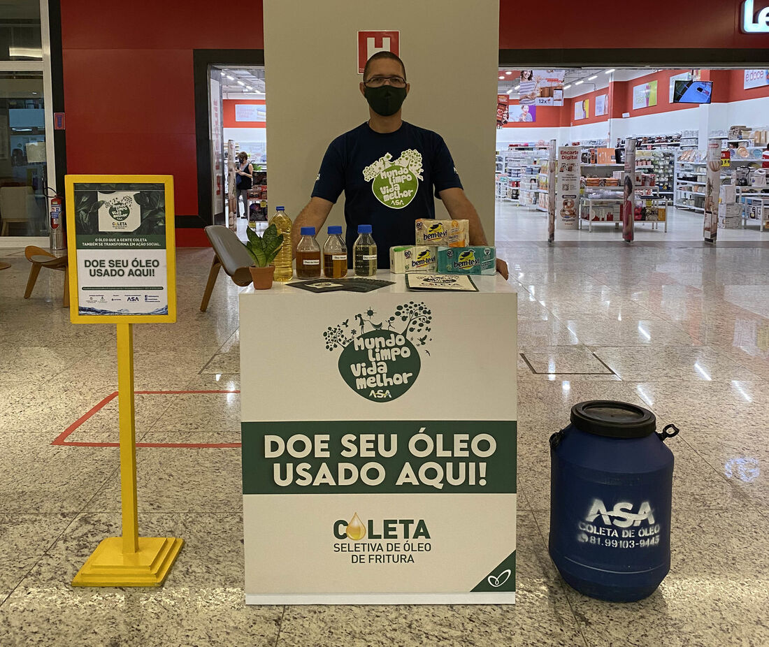 Ponto de coleta de óleo de cozinha no Shopping Patteo Olinda