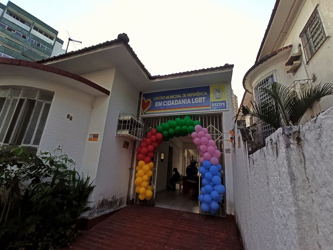 Centro LGBT do Recife terá serviços levados aos bairros da cidade