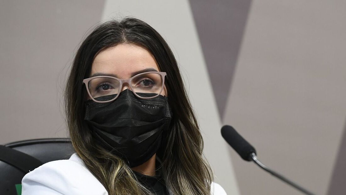 Emanuela Medrades, diretora da Precisa Medicamentos