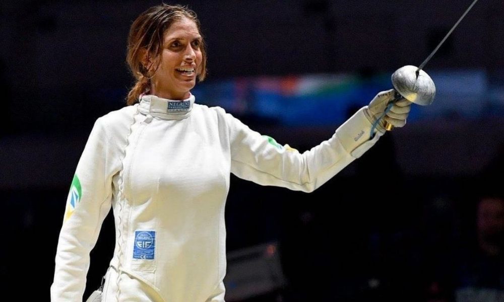 Nathalie Moellhausen buscará uma medalha inédita para o Brasil na esgrima