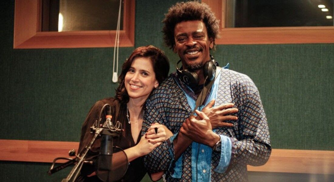 Mel Lisboa e Seu Jorge em gravação de áudio série