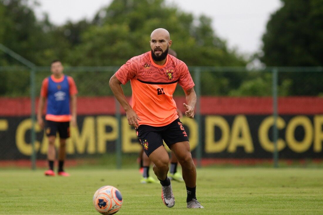 Zé Welison, volante do Sport